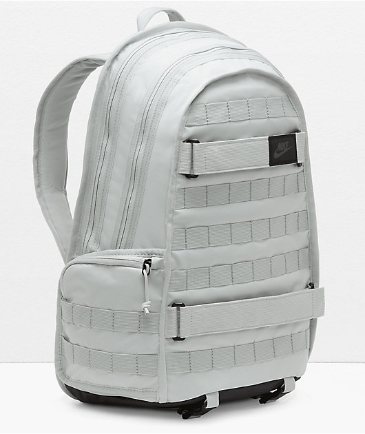 Nike sb hot sale backpack grey