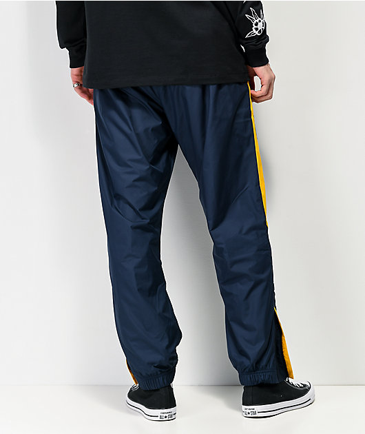 Nike SB Shield Obsidian & Dark Sulfur pantalones chándal
