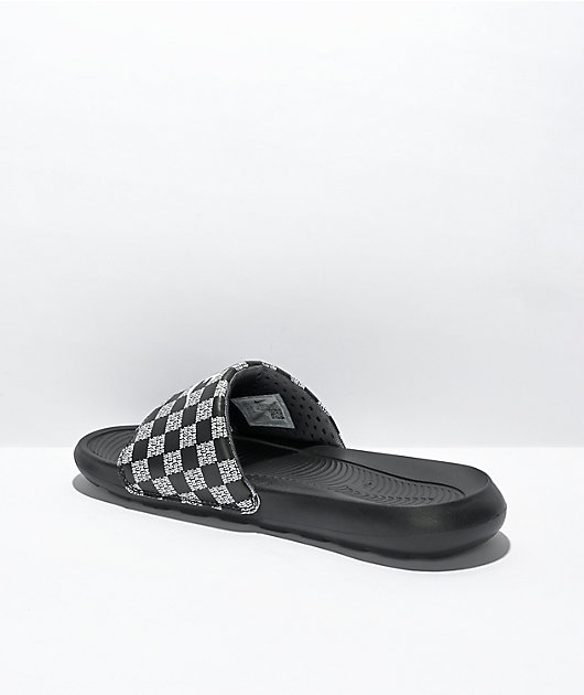 Nike SB Victori One Printed Sandalias cuadriculadas en negro y blanco