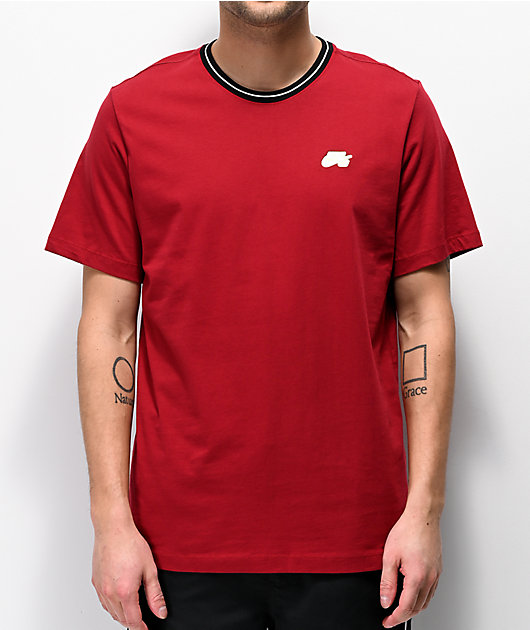 Globo Ciro fantasma Nike SB camiseta roja con cuello de rayas