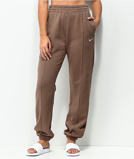 Nike Collection Fleece Loose-Fit Cuffed Sweatpants In Dark Brown, Nike  Sweatpants Womens