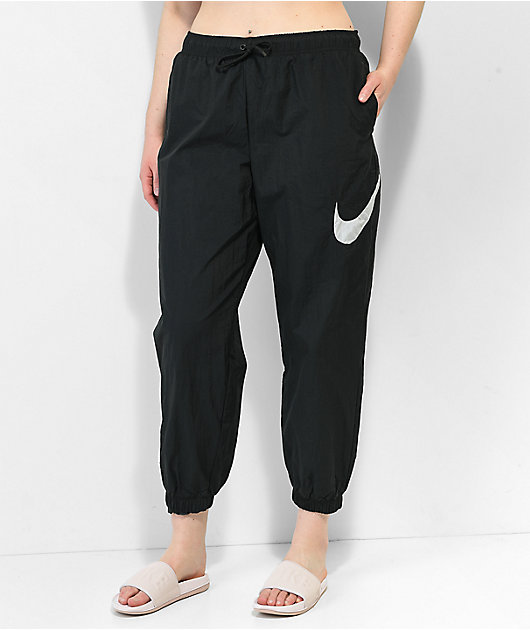 Nike Sportswear Essential Black Mid-Rise Pants