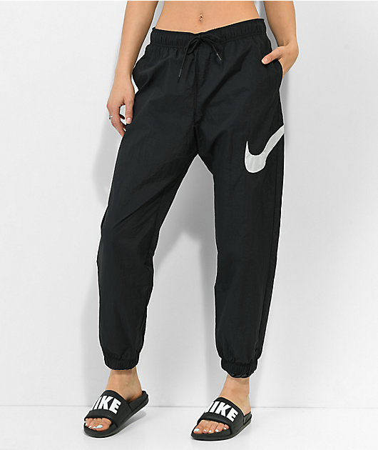 Nike Sportswear Essential Black Mid-Rise Pants