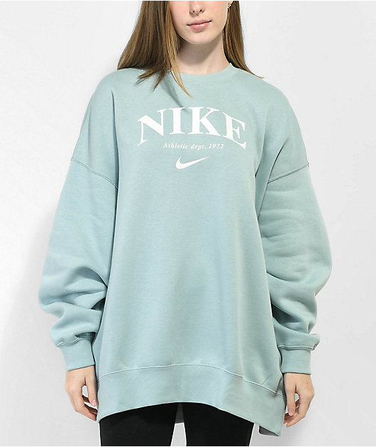 Light blue nike sweatshirt vintage sale