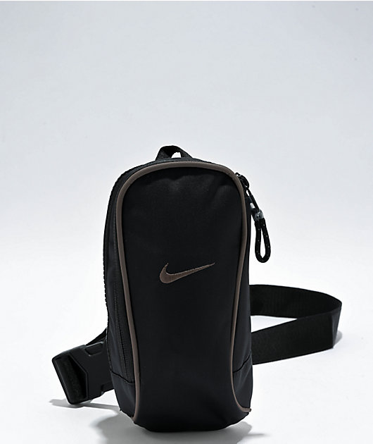 nike sportswear essentials crossbody bag in black
