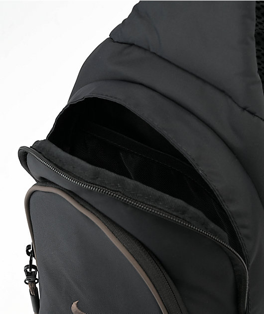 Gran roble Adelante Degenerar Nike Sportswear Essentials Black Crossbody Bag