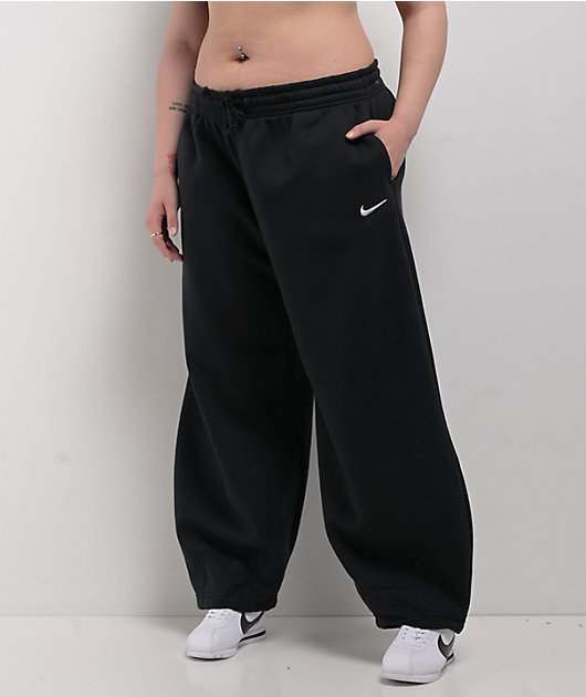 nike tapered sweatpants
