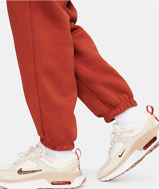 Nike Sportswear Plush Rugged Orange Sweatpants
