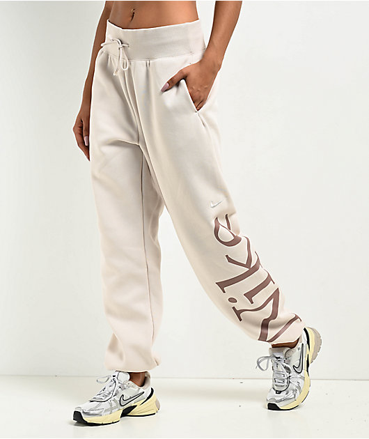 関税/送料込★ Nike ★ Sport Ware Phoenix Cozy Pants Nike Sportswear Phoenix Cozy Bouclé Women's High-Waisted