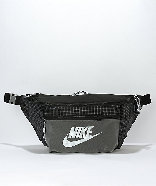 Fanny pack black and white best sale