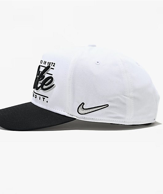 Nike Two-Tone Black & White Snapback Hat