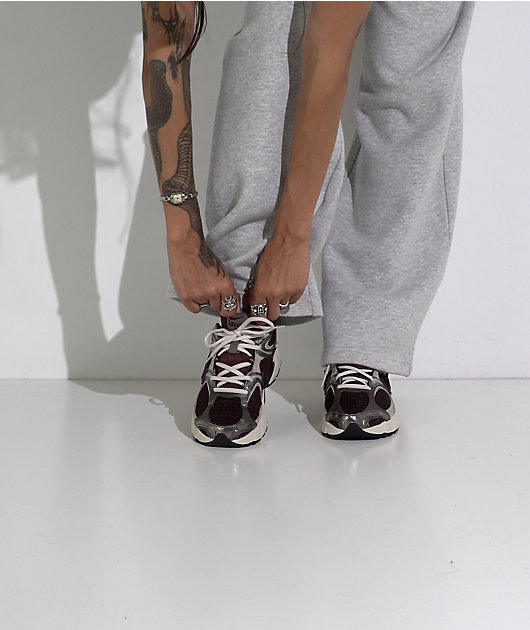 Nike V5 RNR Burgundy Crush & Black Shoes video