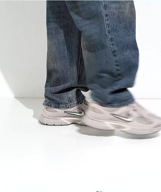 Nike V5 RNR Moon Particle Shoes video