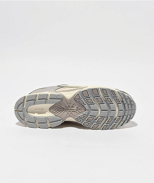 Nike V5 RNR Oatmeal & Ivory Shoes
