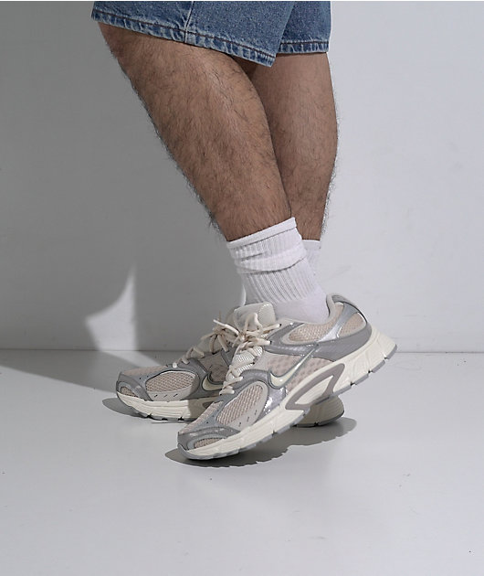 Nike V5 RNR Oatmeal & Ivory Shoes