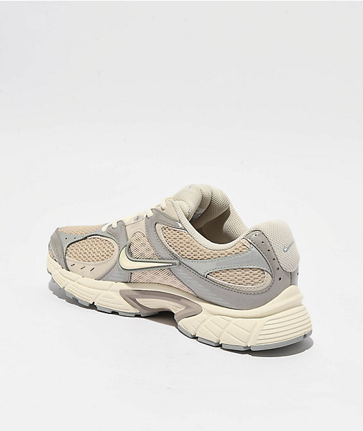 Nike V5 RNR Oatmeal & Ivory Shoes