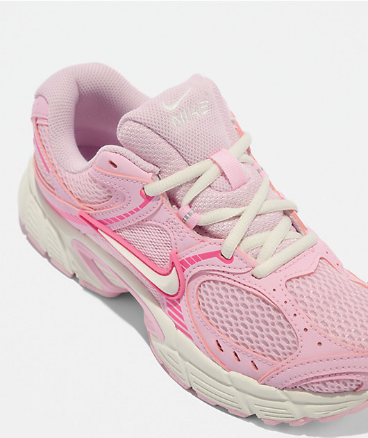 Nike V5 RNR Pink Foam, Pinksicle & Sail Cream Shoes