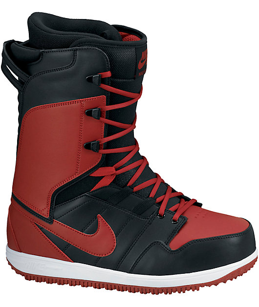 red nike boots mens
