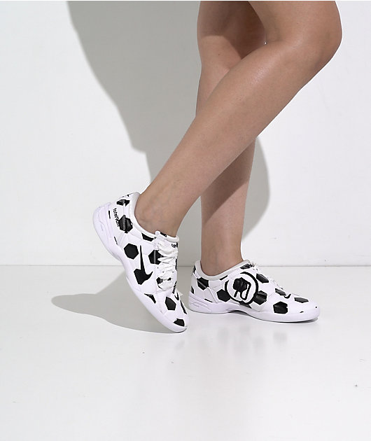 Nike Women's Total90 White & Black Shoes video