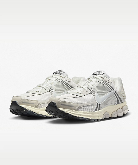 Nike Zoom Vomero 5 SE Platinum Tint & Photon Dust Shoes