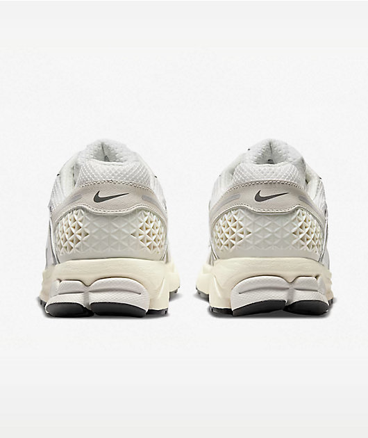Nike Zoom Vomero 5 SE Platinum Tint & Photon Dust Shoes