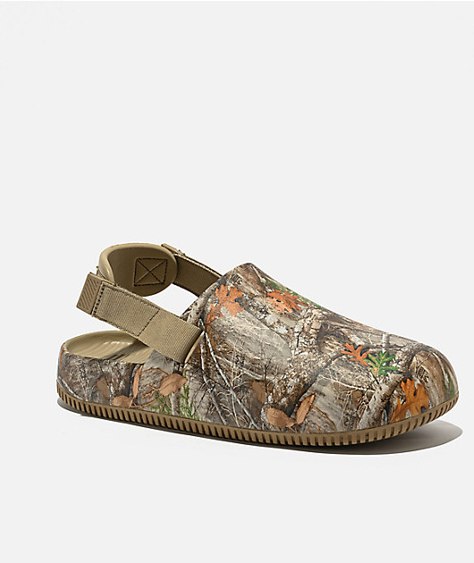 Nike x Realtree Calm Camo & Khaki Mule Sandals | Zumiez