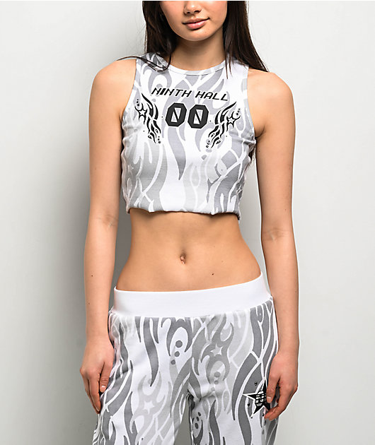 TREFLE＋1 ホワイト スワンタンク Ninth Hall Ashlee 00 White Crop Tank Top | Zumiez