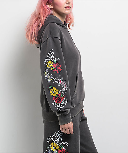 ミュージシャン Perfume closet Embossed Logo Pullover Embossed Logo Crewneck Sweatshirt – Grindstone Universal