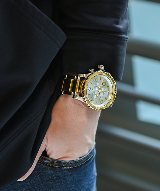 コレクション観賞用だった為NIXON 51-30 CHRONO 腕時計