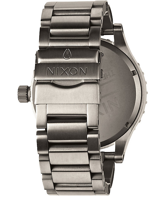 nixon titanium