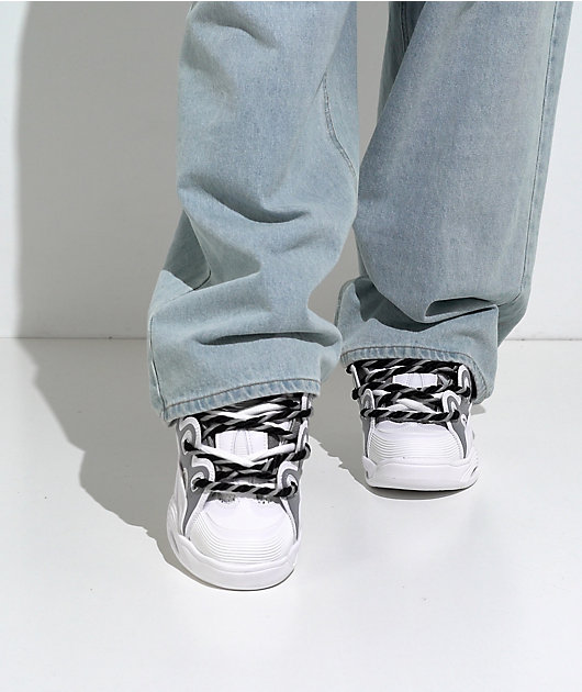 Osiris D3 2001 25 Years White & Silver Skate Shoes video