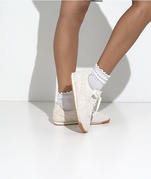 PUMA Women's Arizona Lace Warm White & Caramel Latte Shoes video