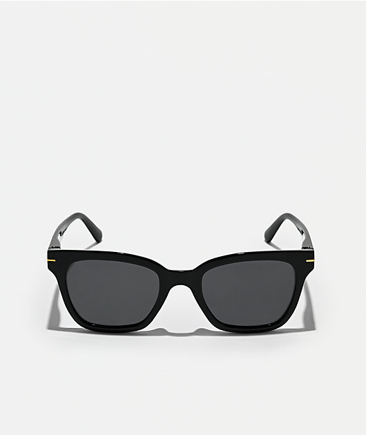 Peepers Sandy Black Polarized Sunglasses