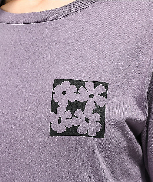 Petals and Peacocks Connections camiseta morada