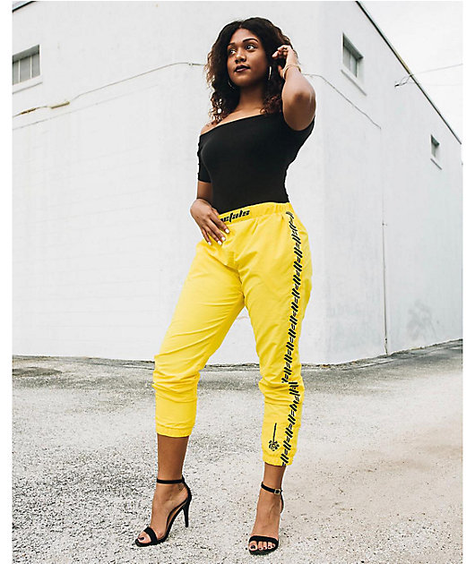 Petals and Peacocks Kindness Black & Yellow Crinkle Sweatpants