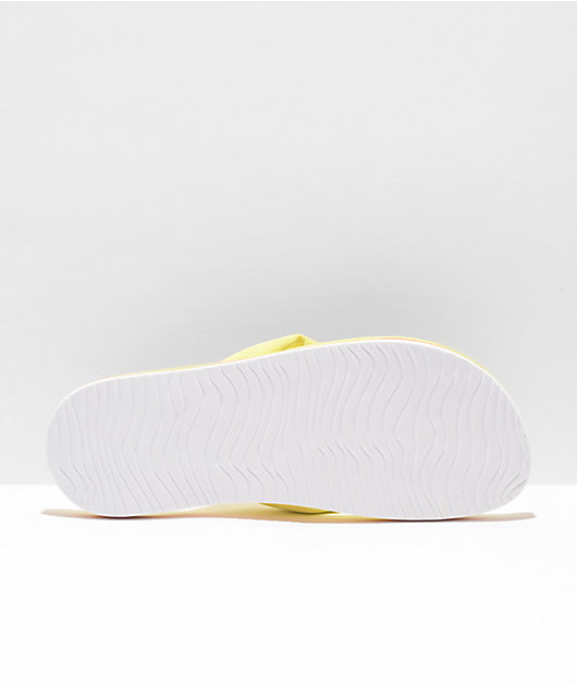Reef Palm Pool Float Yellow Sandals