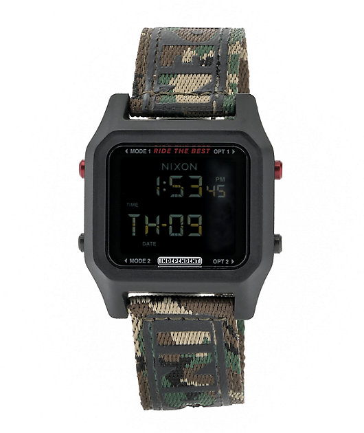 Reloj digital Nixon x Independent Staple negro & Camo