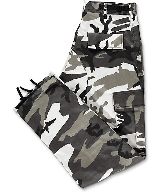 Cargo pant#10 Camouflage cargo Premium quality fabric 👌 Fit 💯 Waist- 34