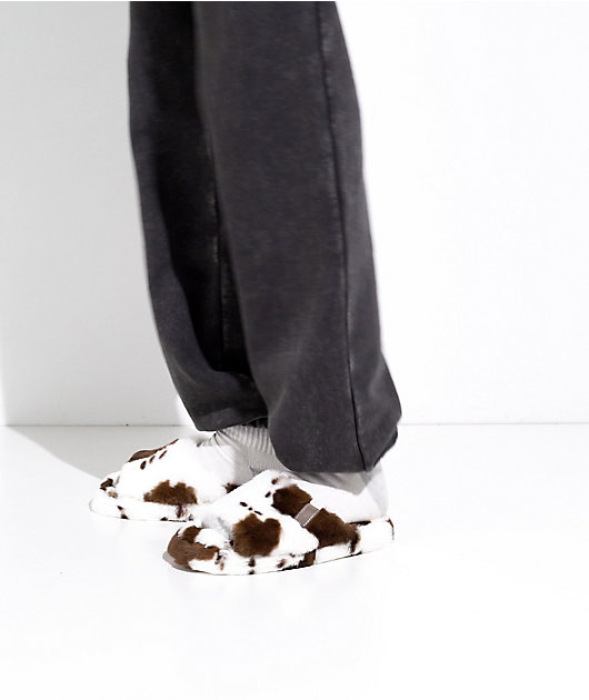 Roxy Sloane Cow Print Slippers video