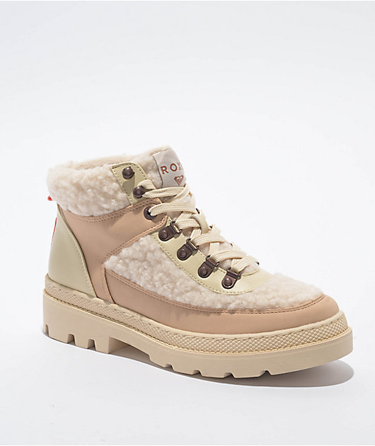 【シカ】ROXY Roxy Venture Out Nude Platform Hiking Boots | Zumiez