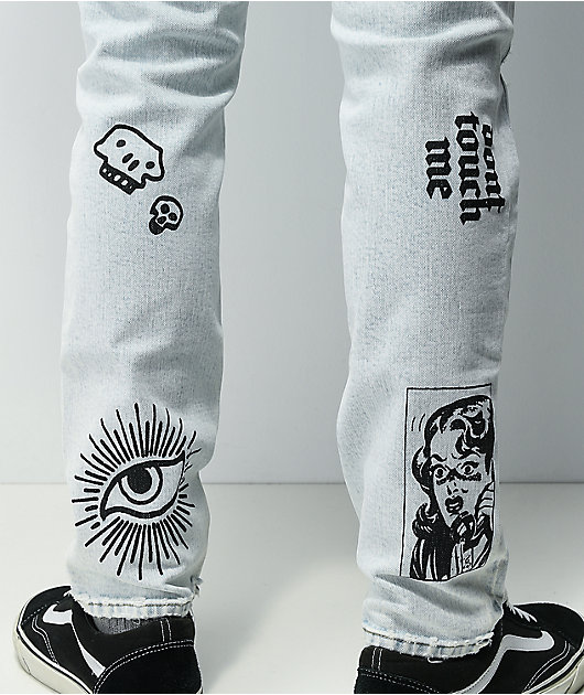 Skinny jeans envejecidos claros estampados Rogue de Ninth Hall