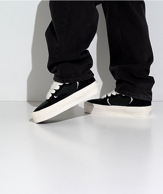 Straye VDR .01 Black & White High Top Skate Shoes video