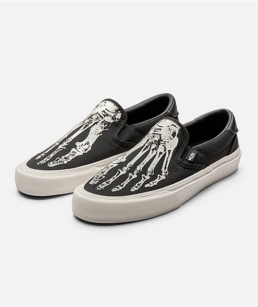 Straye Ventura Slip-On Black & White Skate Shoes