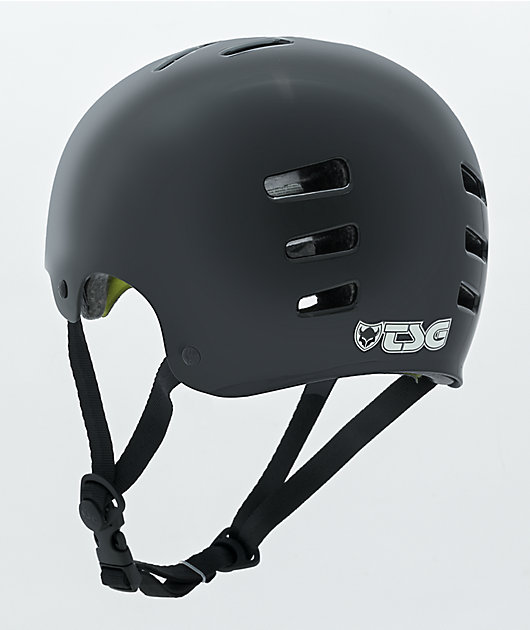 TSG Evolution Injected casco de skate negro