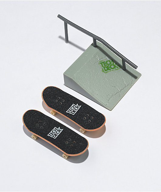 Tech Deck VS Assorted Fingerboard Pack