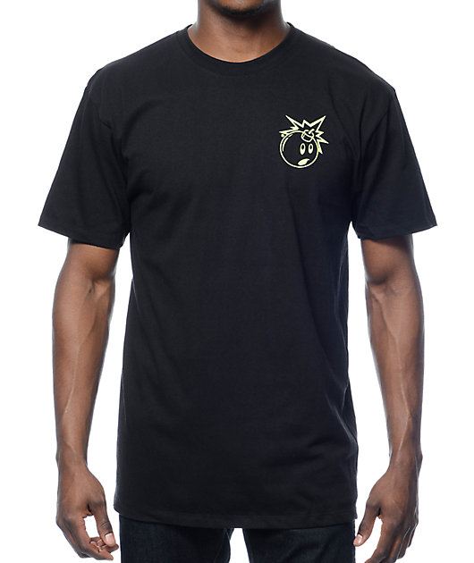 black simple t shirt