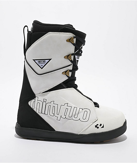 ThirtyTwo Lashed White & Black Snowboard Boots 2025 | Zumiez