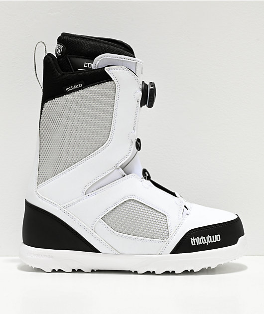 thirty two white snowboard boots