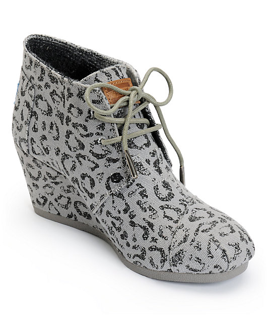 toms leopard wedge shoes