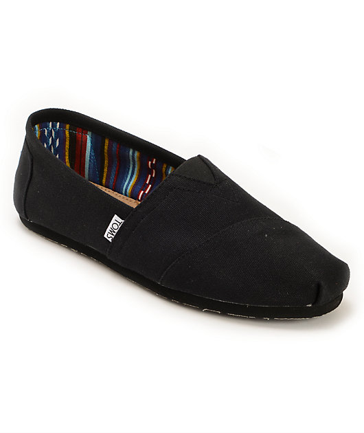 mens toms classic slip on casual shoe